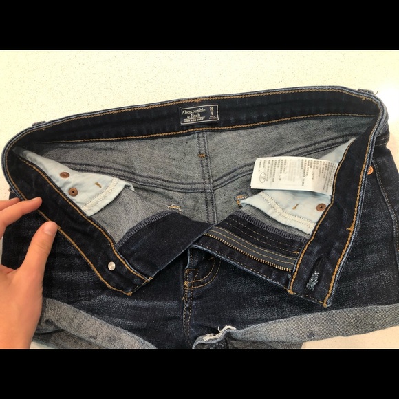 Abercrombie & Fitch women’s jean shorts - Picture 4 of 7